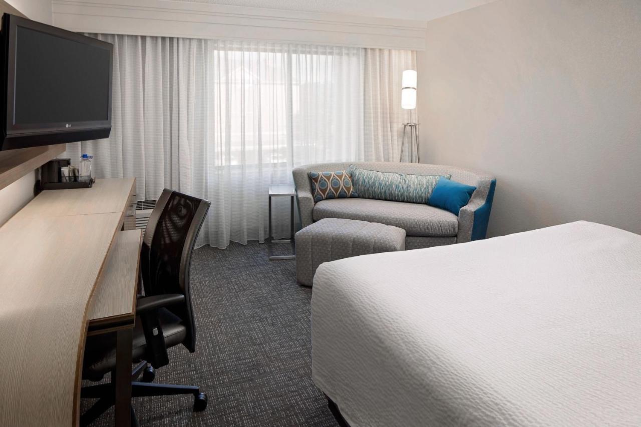 Hotel Courtyard Houston Westchase Exterior foto